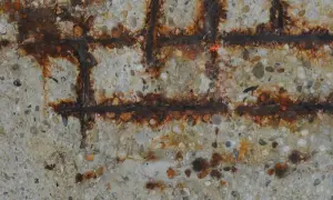 Na czym polega zjawisko korozji i jak zapobiegać jej skutkom?