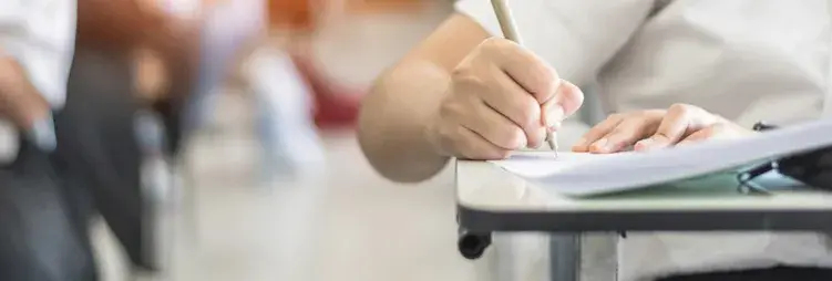 Jak napisać wstęp do rozprawki maturalnej, by zaskoczyć nauczyciela