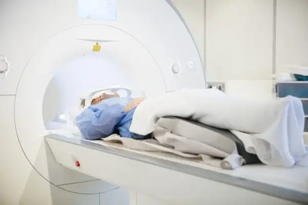 Na czym polega zjawisko rezonansu i jak wpływa na nasze życie?